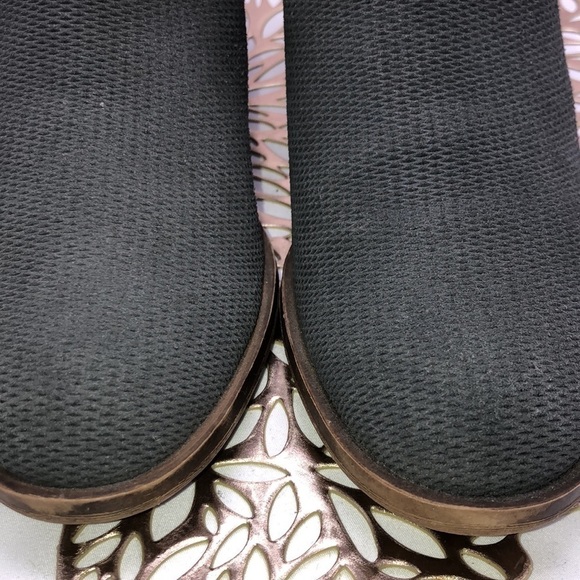 Kenzie Textured Dusty Blue Suede Side Zip and Elastic Insert Booties Size 10 - Picture 3 of 8